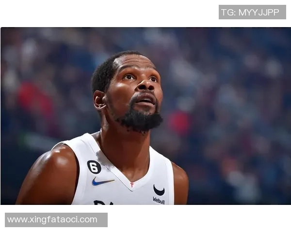 杜兰特NBA常规赛高效砍分,中距离跳投无解助球队大胜 杜兰特NBA常规赛高效砍分,中距离跳投无解助球队大胜